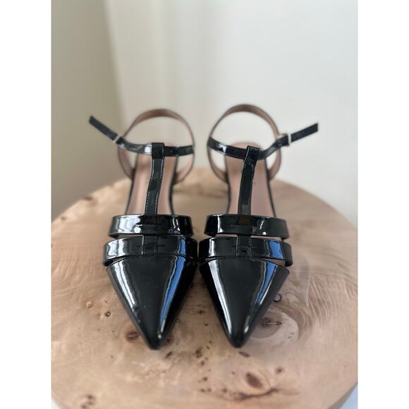 Journee Collection Jazlynn Black Patent Kitten Heel Pumps Size 7 - Picture 2 of 6